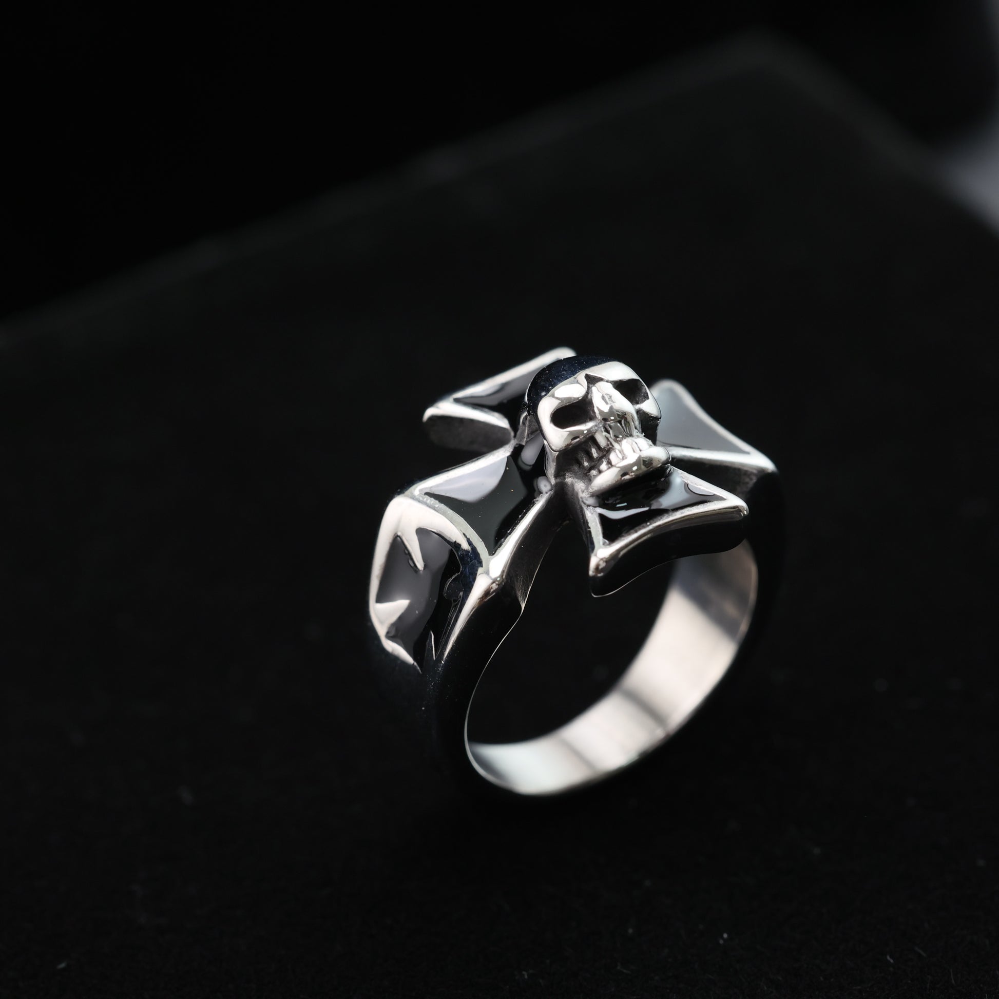 Skull and Cross Ring