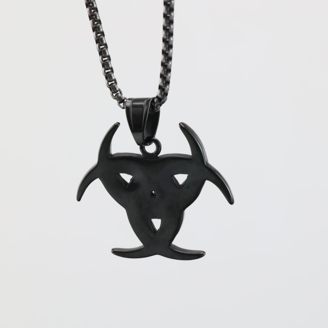 Triple Horn Pendant Necklace