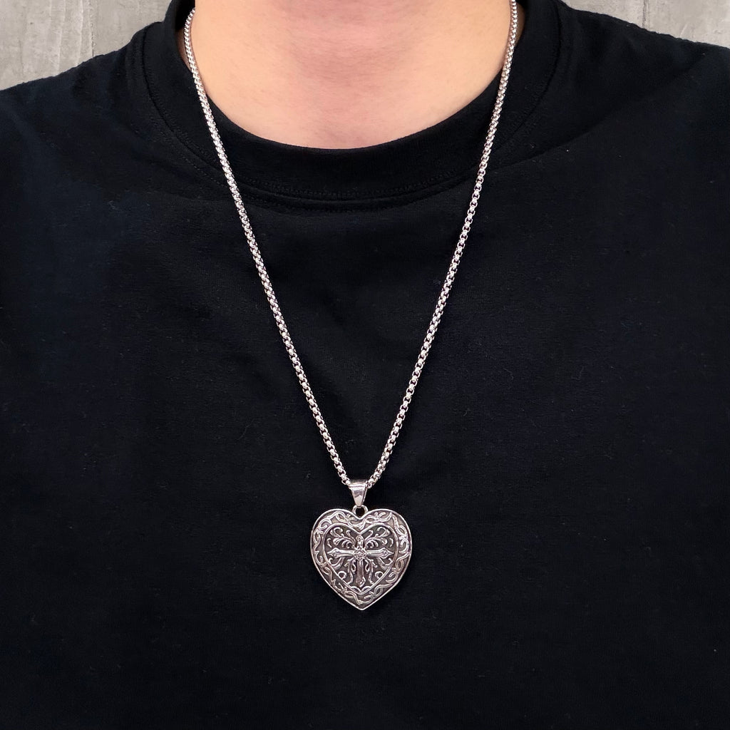 Vintage Heart Pendant Necklace
