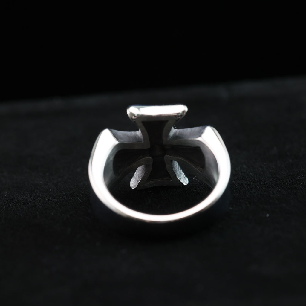 Skull and Cross Ring